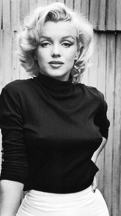Mendiang Marilyn Monroe ternyata juga habiskan masa kecilnya di panti asuhan.