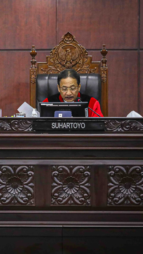 FOTO: Momen Mahkamah Konstitusi Tolak Gugatan Syarat Hakim Konstitusi Minimal 55 Tahun<br>