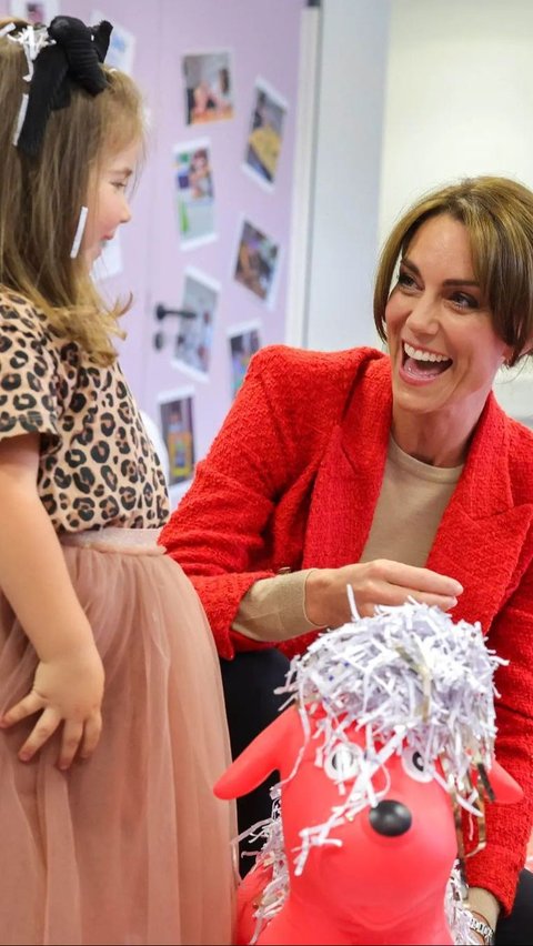 Potret Hangatnya Interaksi Kate Middleton dengan Anak-anak