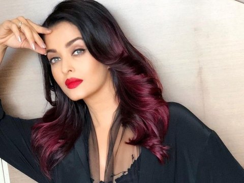 Potret Aishwarya Rai, Wanita Tercantik Dunia yang Penampilannya di Usia 50 Bikin Melongo!