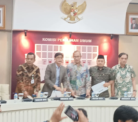 KPU Tetapkan 9.917 Orang Masuk DCT Anggota DPR RI Pemilu 2024