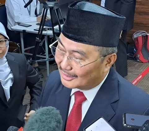 Dituding Bohong Soal Alasan Tak Hadir RPH, Ketua MK Anwar Usman: Demi Allah Saya Sakit, Minum Obat Ketiduran