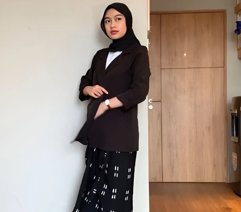 Styling Batik Kekinian for Hijabers, Elegant with Ethnic Touch