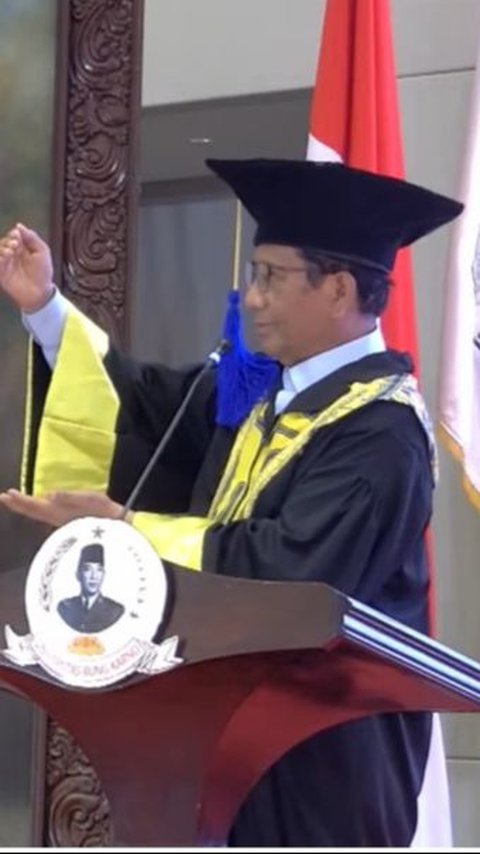 Mahfud Sampaikan Orasi Ilmiah Dies Natalis Universitas Bung Karno