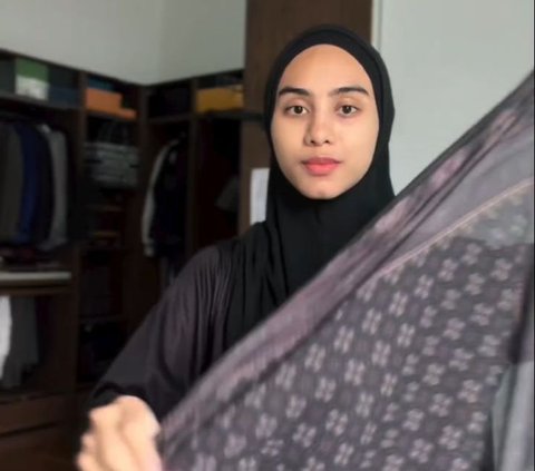 Tutorial Hijab Simpel Aisyah Hijanah, Influencer Malaysia yang Sedang Jadi Perbincangan