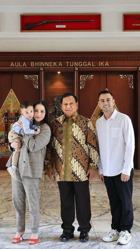 Prabowo Cium Cipung Anak Raffi Ahmad-Nagita, Tantang Duel Silat Aktor Hollywood Iko Uwais