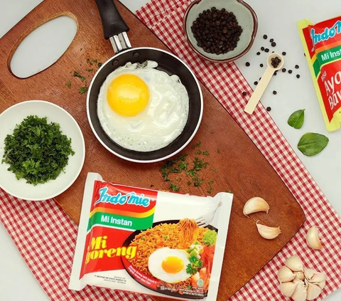 Sebagai CEO Indofood, produsen Indomie, pendapatan Anthony berkisar USD6,4 miliar atau setara Rp99 triliun.