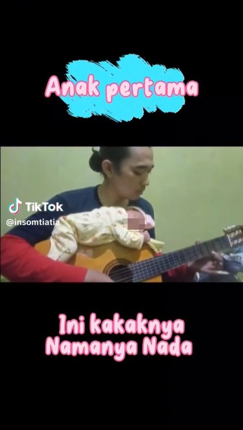 Momen Ayah Taruh Bayi Baru Lahir di Atas Gitar Sambil 'Genjreng' Ini Viral, Banjir Komentar Warganet