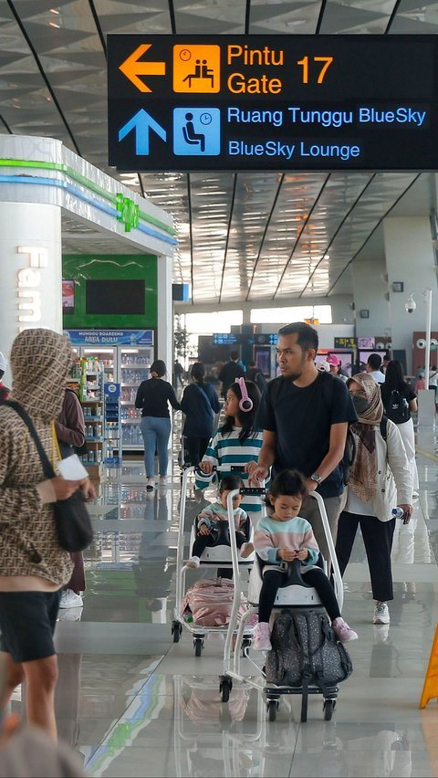 Jelang Libur Natal, Bandara Soetta Diprediksi Alami Lonjakan 170 Ribu Penumpang per Hari<br>