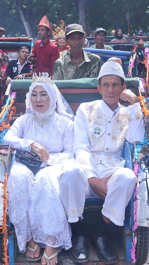 Bak Ratu dan Raja Sehari, 100 Pasangan Nikah Massal Ditawari Bulan Madu di Rumah Wali Kota Palembang