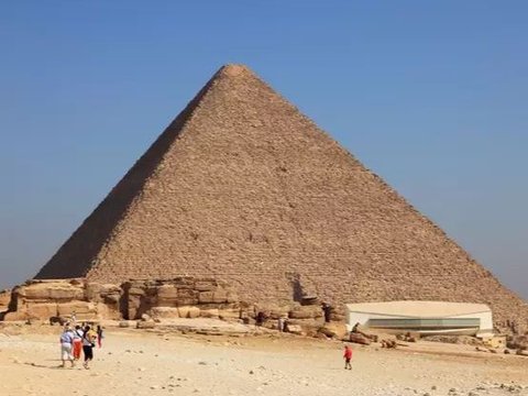 Pintu Misterius di Dalam Piramida Giza Dibuka Untuk Pertama Kalinya, Ada Temuan Mencengangkan