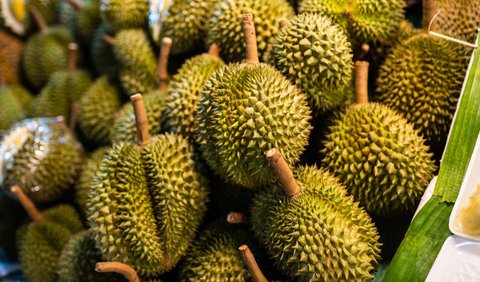Perhatikan Warna Kulit Durian