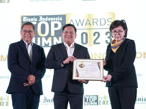 Direktur Utama PNM Arief Mulyadi jadi The Best CEO di Ajang Top BUMN Awards 2023