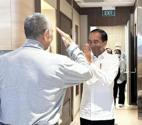 Presiden Jokowi Terbang ke Singapura Jenguk Menko Luhut: Alhamdulilah Semakin Membaik