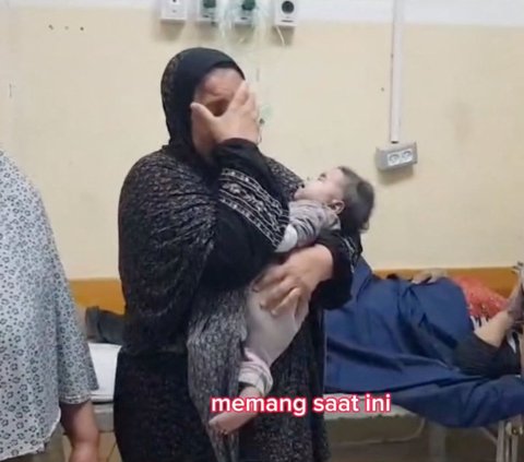 FOTO: Suasana Memilukan di RS Indonesia Jalur Gaza, Pasien Membeludak dan Jenazah Banjiri Trotoar