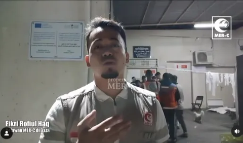 Fikri juga menjelaskan dirinya sempat beberapa kali mencium tangannya sebelum memegang jenazah para syuhada. Tangannya pun tidak tercium aroma apapun.<br>