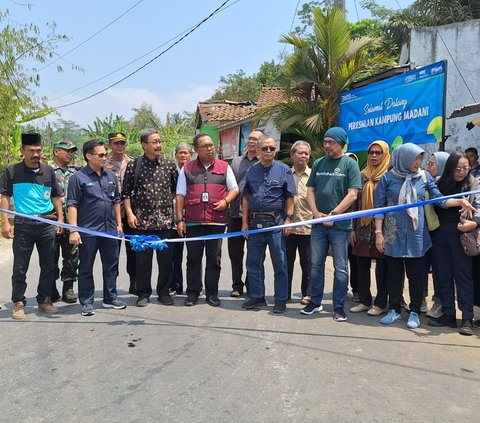 PNM Berdayakan Masyarakat Banyumas Melalui Ruang Pintar dan Budidaya Madu Klanceng