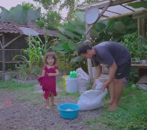 Tinggalkan Karier di Kota, Pria Magelang Bagikan Kisah Hidup sebagai Petani di Desa