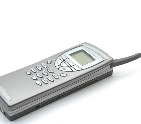 Nostalgia with Nokia 9210 Communicator that Appeared in Gadis Kretek Series, Sultan Phone in its Time