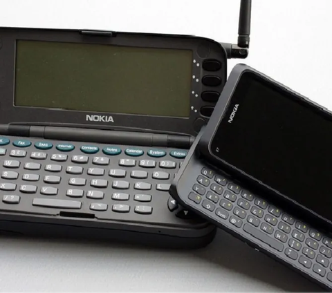 Nostalgia with Nokia 9210 Communicator that Appeared in Gadis Kretek Series, Sultan Phone in its Time