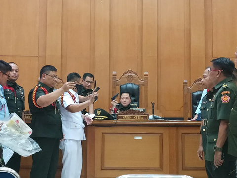 Suara Hakim Militer Meninggi di Sidang Imam Masykur, Nasihati Polisi soal Toko Obat Ilegal Lahan Pungli