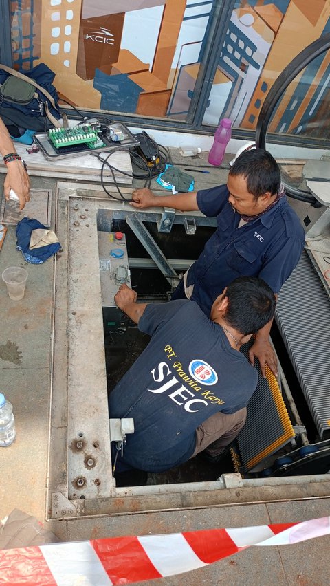 Begini Kondisi Stasiun Kereta Cepat Halim dan Stasiun LRT Cawang Usai Viral Atap Bocor