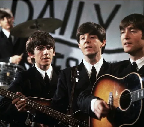 Mendengar Suara Jernih John Lennon di Lagu Terakhir The Beatles 'Now And Then'