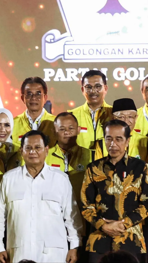 FOTO: Momen Prabowo Subianto dan Presiden Jokowi Menghadiri HUT ke-59 Partai Golkar, Gibran dan Kaesang Absen<br>