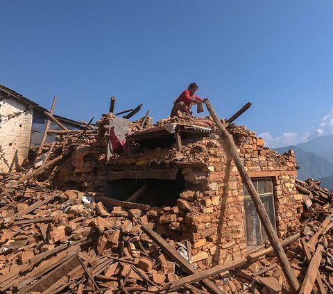 FOTO: Penampakan Nepal Luluh Lantak Diguncang Gempa 5,6 Magnitudo, 157 Orang Tewas