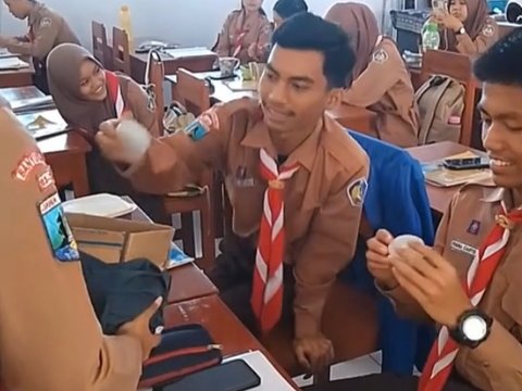 Tak Ingin Menyakiti Hati Teman yang Bau Badan, Kelas Ini Rela Iuran Tawas hingga Rp 300 Ribu dan Dibagikan Keseluruh Anggota