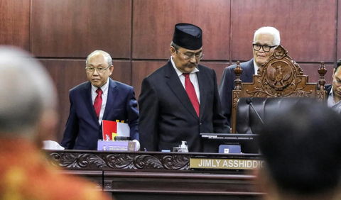 Bintan merekomendasikan Anwar Usman dipecat dari hakim MK karena terbukti melakukan pelanggaran berat.