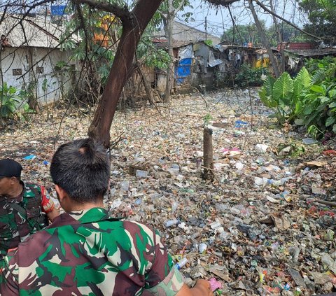 Ngeri! Penampakan 'Lautan Sampah' di Simpang Ciawi yang Bikin Bupati Bogor Ditegur Pj Gubernur