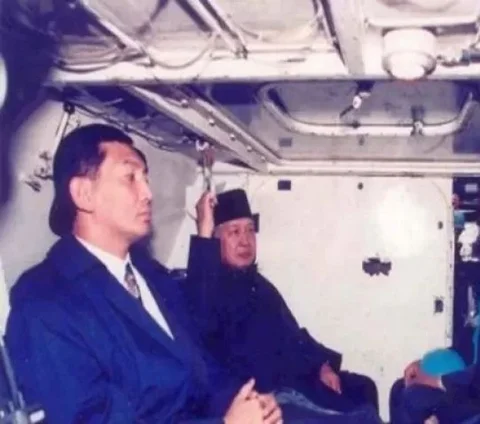 Kunjungi Umat Muslim Korban Genosida, Presiden Soeharto Tembus Medan Perang Penuh Sniper