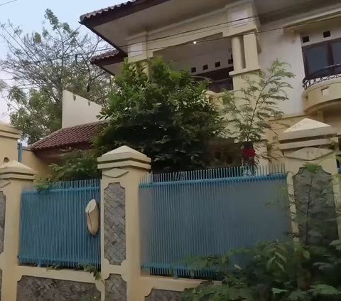 Pernah Dibersihkan, Begini Kondisi Terbaru Rumah Tiko dan Bu Eny yang Kini Kembali Dipenuhi Semak Belukar