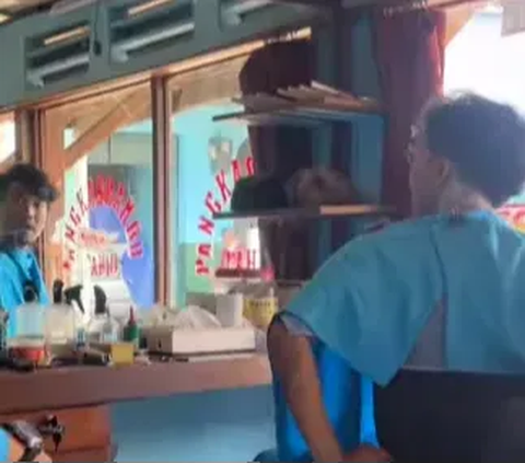 Momen Kocak Tukang Cukur Kabur saat Listrik Mati, Padahal Belum Selesai Potong Rambut Customer