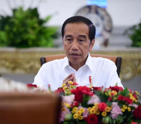 Dalam pidatonya, Jokowi menyebut banyak pihak yang menuding Pemilu di Indonesia mudah diintervensi. Dia menegaskan Pemilu dilakukan terbuka dan diawasi banyak pihak.