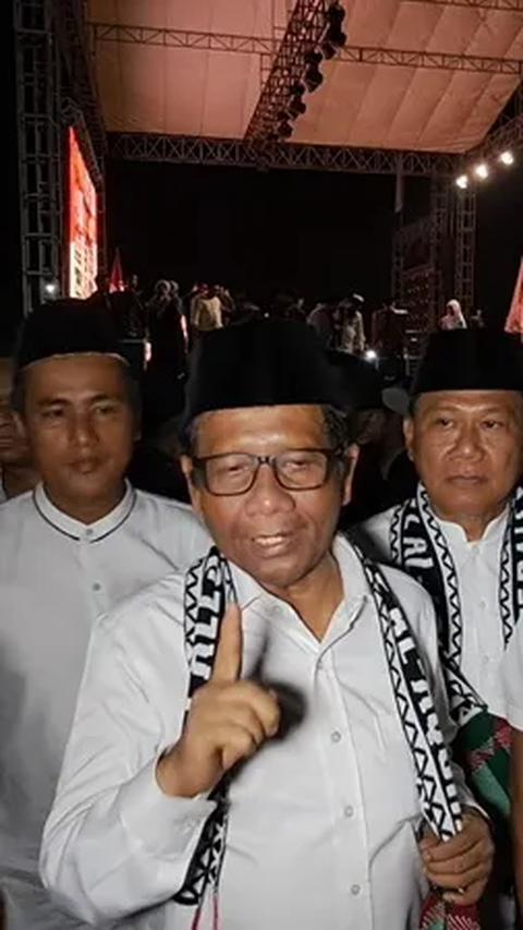 Mahfud MD: Gibran Sah Secara Hukum Jadi Cawapres<br>