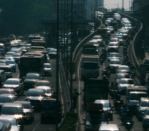 FOTO: Tingkat Pengangguran di DKI Jakarta Turun 0,65 Persen