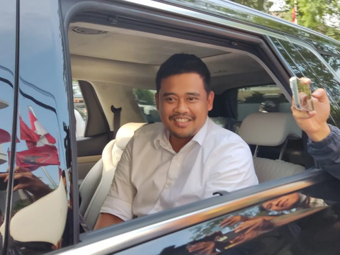 Pakai Bahasa Medan, Bobby Nasution Deklarasi Dukung Prabowo-Gibran: Aman Ini Barang Pak!