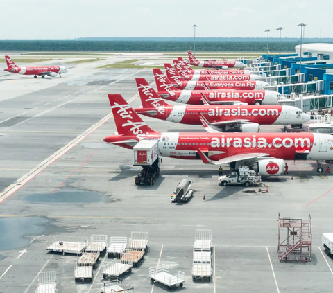 Ganjar Pranowo Singgung Bandara dan Pelabuhan Dibangun Era Jokowi Sepi Penumpang