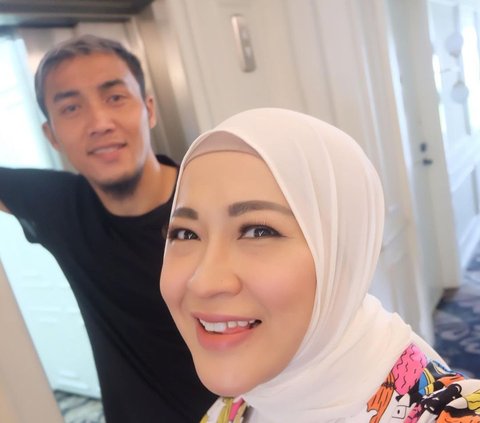 Okie Agustina Turns Out to Have Divorced Gunawan Dwi Cahyo!