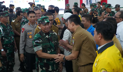 Agus menyebut TNI AD telah menyiapkan sekitar 115.000 prajurit yang tersebar di seluruh kodam di Indonesia. <br>