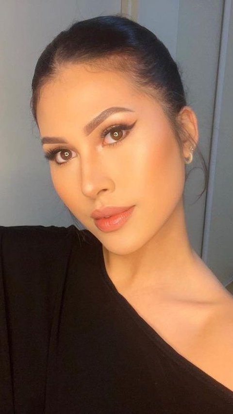 Instagram Sabrina Eben Ramai Pujian