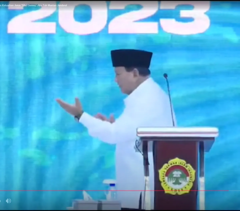 Momen Prabowo Pamer Jurus Silat