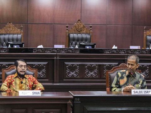 FOTO: Hakim Suhartoyo Resmi Jadi Ketua MK Gantikan Anwar Usman