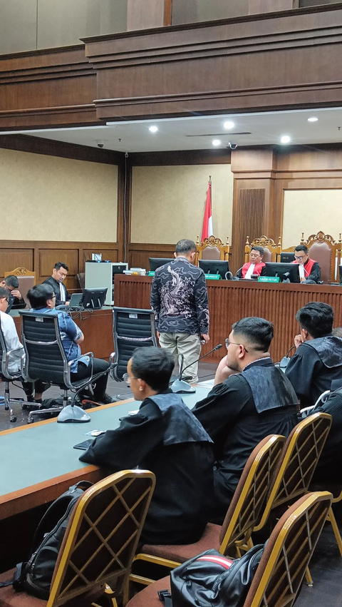 Hakim Tolak Permohonan Justice Collaborator Irwan Hermawan dalam Kasus Korupsi BTS Kominfo