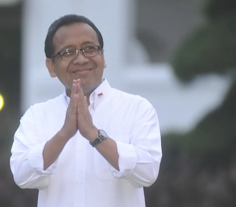 Hidup Pas-pasan Hingga Sekolah Tak Pakai Sepatu, Pria ini Sukses Jadi Menteri Kepercayaan Jokowi