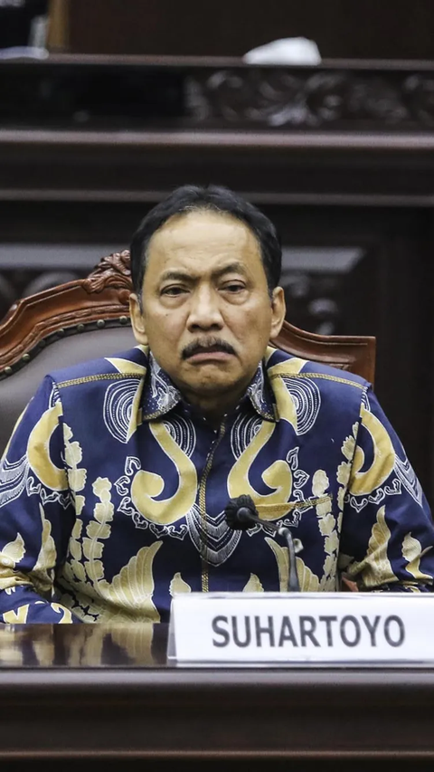 Cerita di Balik Suhartoyo Jadi Ketua MK, Tujuh Hakim Keluar Ruangan Menolak Gantikan Anwar Usman<br>