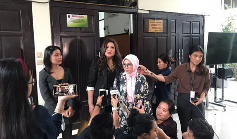 Dan keterlibatan KY dalam seleksi hakim adalah bentuk intervensi kelembagaan yang merusak mekanisme check and balances.<br>