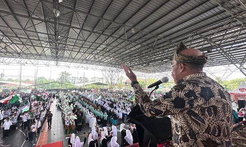 Di Depan Para Santri, Menko PMK Beri Kiat Sukses Jadi Pemimpin Masa Depan